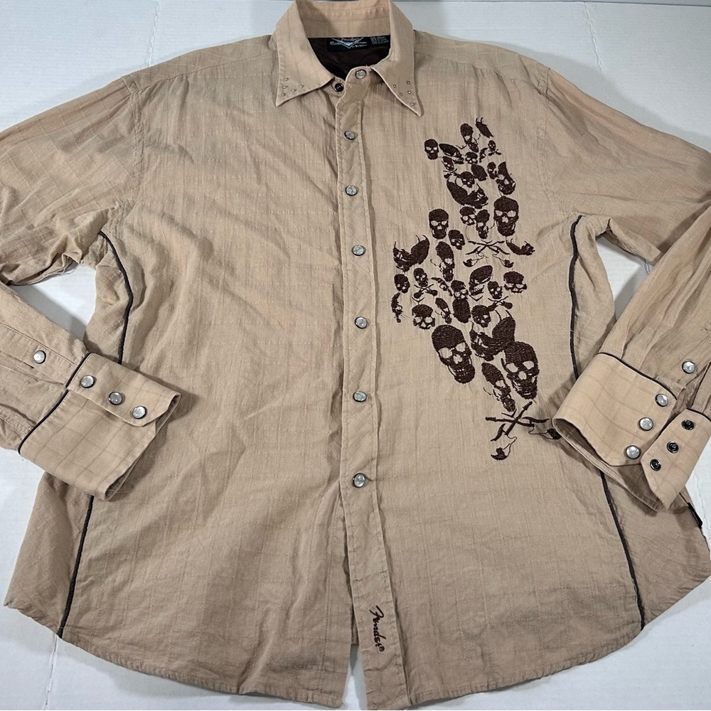 3/$30 SALE Fender by DaVinci Tan Skull Embroidered  Men's Shirt